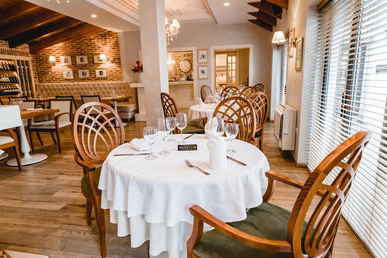 Green House Hotel & Restaurant Tirana Kültér fotó