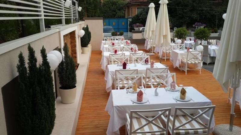 Green House Hotel & Restaurant Tirana Kültér fotó