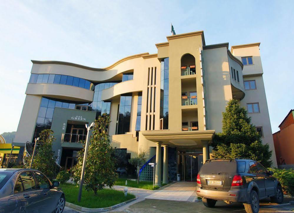 Green House Hotel & Restaurant Tirana Kültér fotó